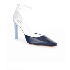 Kimberly Whitman x Antonio Melani Hydrangea leather pumps. Size 6.5, 3.74’ heel.